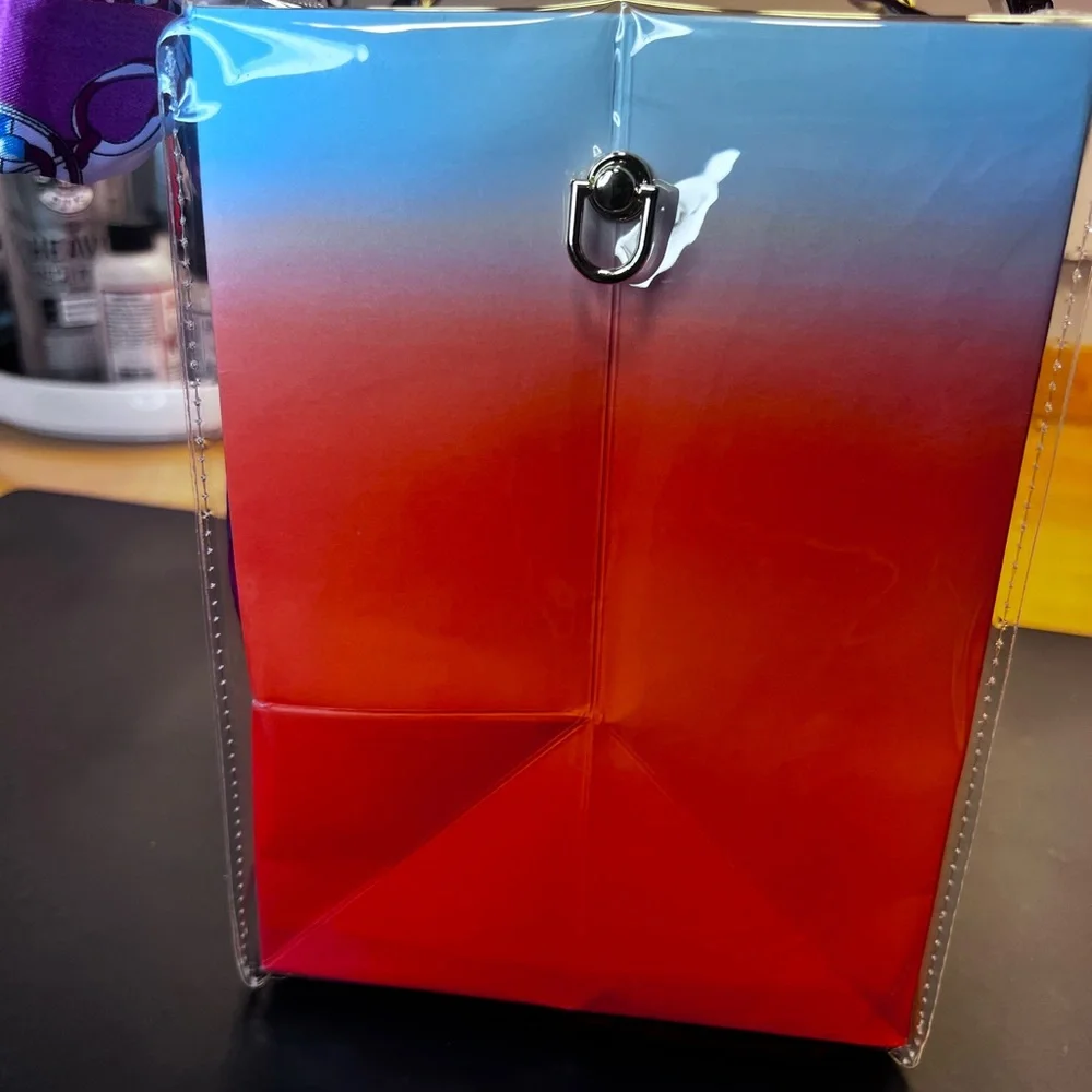 Louis Vuitton tote shopping bag with pvc protection. - Picture 5 of 9